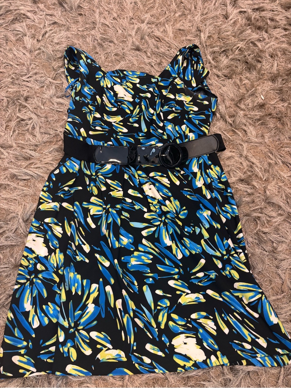 Sleeveless Black Floral Print Mini Dress with Belt